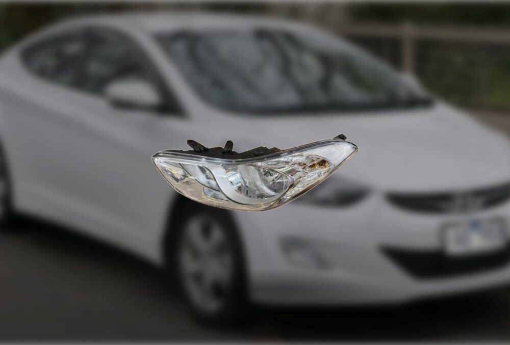 Hyundai Elantra Headlight 2012-2016 – view 3