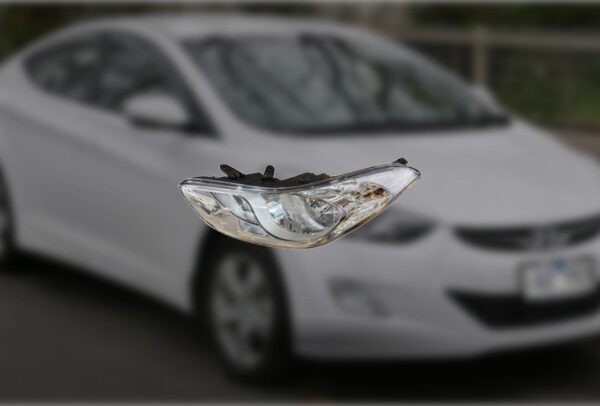 Hyundai Elantra Headlight 2012-2016 – view 3